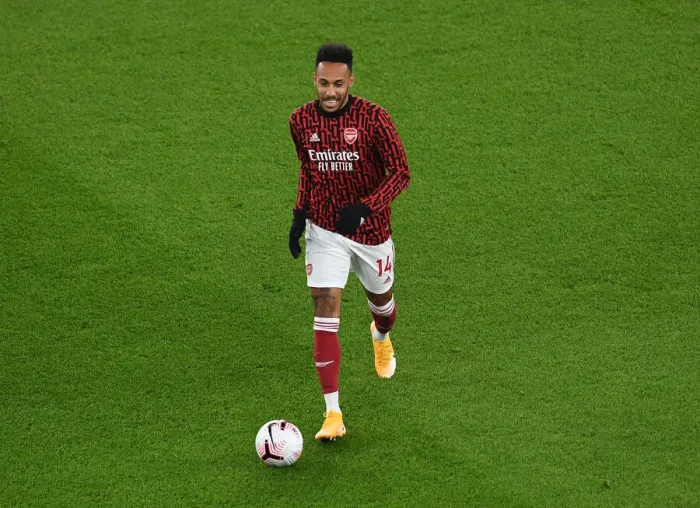 Framed Print : Arsenal's Aubameyang Readies for Battle: Arsenal vs Aston Villa, Premier League 2020-21
