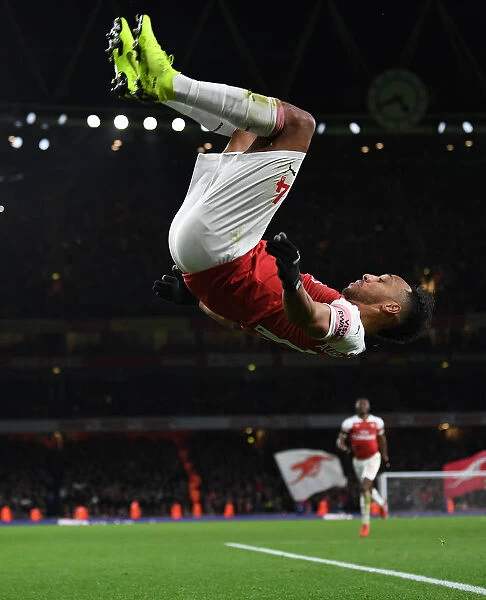 Arsenal's Aubameyang Scores Brace: Arsenal Crushes Fulham 4-1 in Premier League