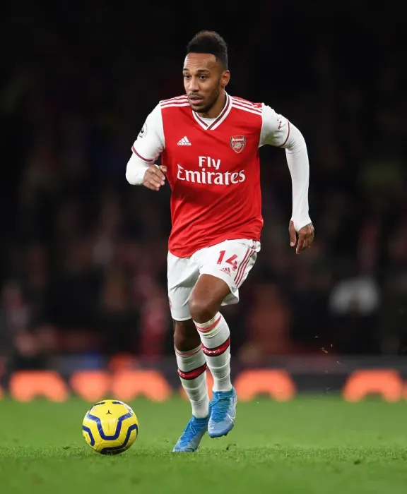 Framed Print : Arsenal's Aubameyang Scores the Difference in Thrilling Arsenal vs. Crystal Palace Showdown (2019-20)