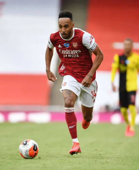 Framed Print : Arsenal's Aubameyang Scores the Difference in Thrilling Arsenal vs. Watford Clash (2019-20)