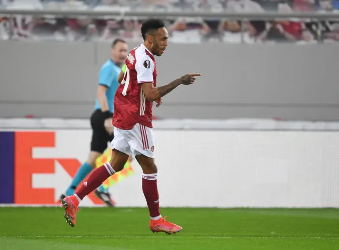Framed Print : Arsenal's Aubameyang Scores in Europa League Victory over SL Benfica Framed Print : Arsenal's Aubameyang Scores in Europa League Victory over SL Benfica