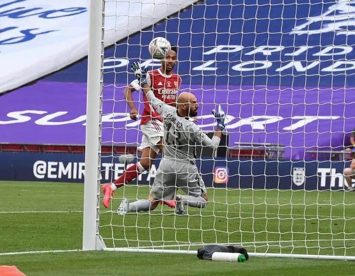 Framed Print : Arsenal's Aubameyang Scores Empty FA Cup Final Goal Against Chelsea (2020) Framed Print : Arsenal's Aubameyang Scores Empty FA Cup Final Goal Against Chelsea (2020)