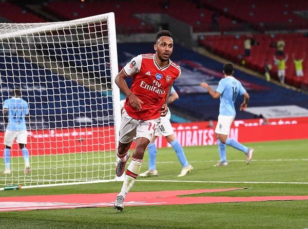 Arsenal's Aubameyang Scores in FA Cup Semi-Final Victory over Manchester City