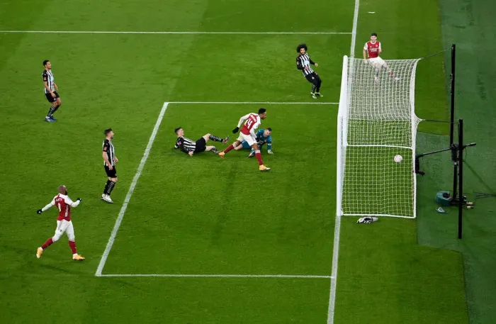 Framed Print : Arsenal's Aubameyang Scores in FA Cup Win Against Newcastle Framed Print : Arsenal's Aubameyang Scores in FA Cup Win Against Newcastle