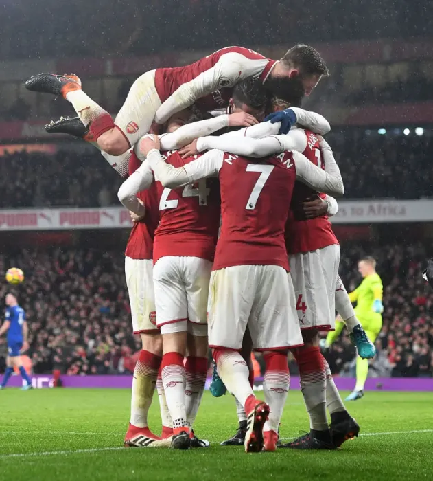 Framed Print : Arsenal's Aubameyang Scores Fourth Goal in Thrilling 2017-18 Match Against Everton Framed Print : Arsenal's Aubameyang Scores Fourth Goal in Thrilling 2017-18 Match Against Everton