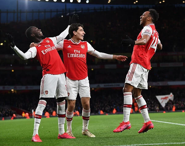Arsenal's Aubameyang Scores Third Goal Against Everton in 2019-20 Premier League