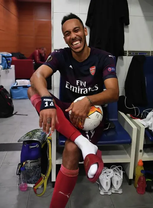 Framed Print : Arsenal's Aubameyang Scores Hat-trick in Europa League Semi-Final against Valencia