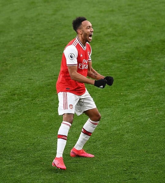 Arsenal's Aubameyang Scores Second Goal vs. Everton in Premier League (2019-20)