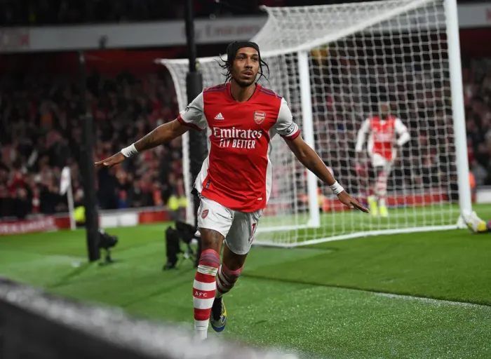 Framed Print : Arsenal's Aubameyang Scores Thriller at Emirates: Arsenal v Crystal Palace, Premier League 2021-22 Framed Print : Arsenal's Aubameyang Scores Thriller at Emirates: Arsenal v Crystal Palace, Premier League 2021-22