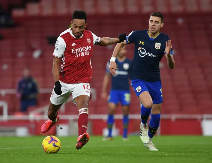 Framed Print : Arsenal's Aubameyang Scores the Winner: Premier League Victory Over Southampton (December 2020)