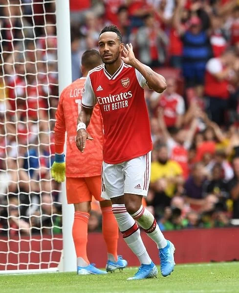 Arsenal's Aubameyang Scores the Winning Goal in Emirates Cup Victory over Olympique Lyonnais