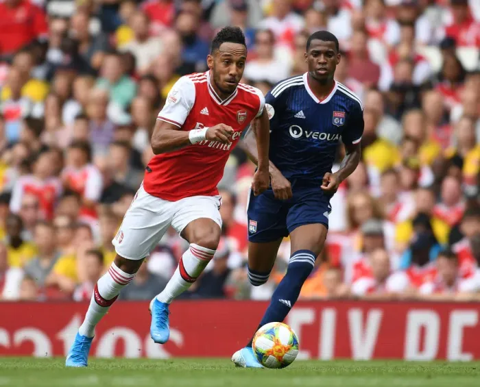 Framed Print : Arsenal's Aubameyang Shines: Brilliant Goals Secure Emirates Cup Victory over Olympique Lyonnais