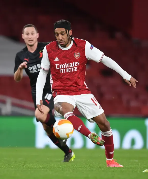 Framed Print : Arsenal's Aubameyang Shines in Empty Emirates: Arsenal FC vs Slavia Praha, UEFA Europa League Quarterfinal (April 2021) Framed Print : Arsenal's Aubameyang Shines in Empty Emirates: Arsenal FC vs Slavia Praha, UEFA Europa League Quarterfinal (April 2021)