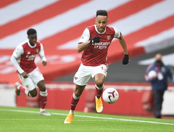 Arsenal's Aubameyang Shines in Empty Emirates Against Sheffield United (2020-21)