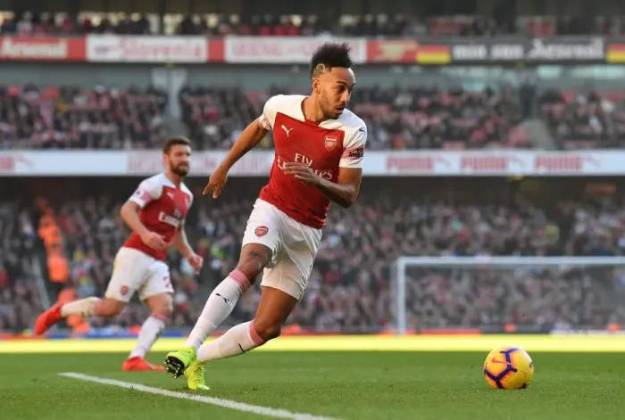 Framed Print : Arsenal's Aubameyang Shines in Premier League Clash Against Southampton