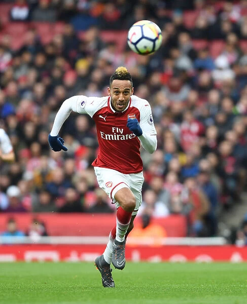 Arsenal's Aubameyang Shines in Premier League Win over Stoke City