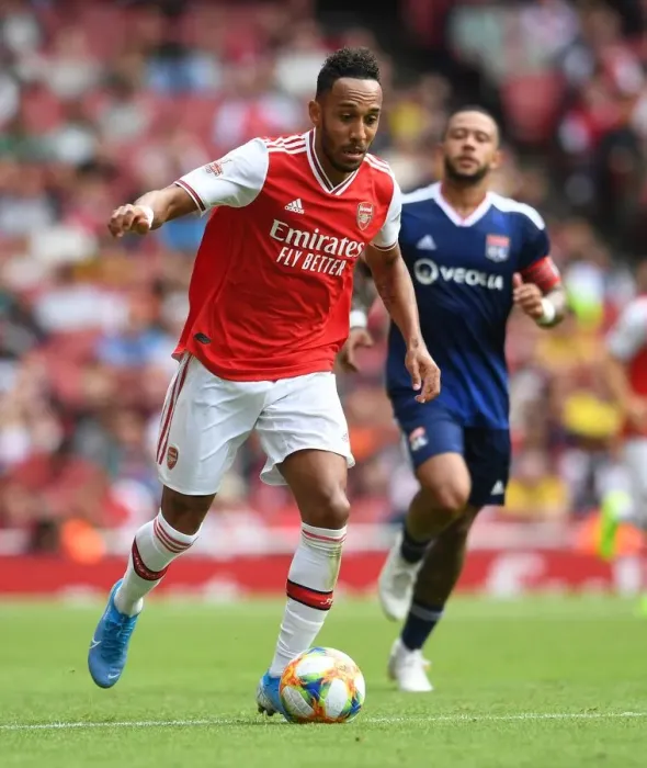 Framed Print : Arsenal's Aubameyang Stars in Arsenal vs. Olympique Lyonnais Emirates Cup Showdown (2019)