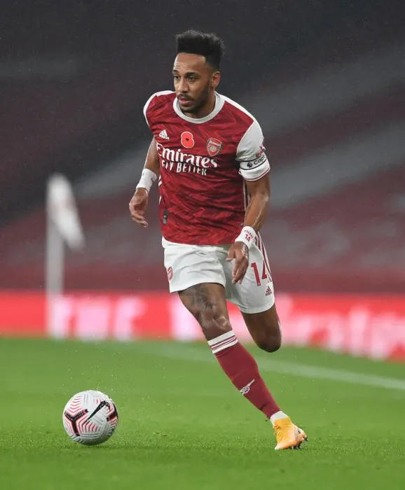 Framed Print : Arsenal's Aubameyang Stars in Arsenal vs. Aston Villa Clash (2020-21)