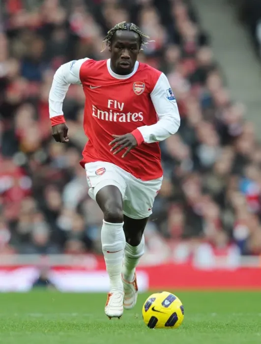 Framed Print : Arsenal's Bacary Sagna Celebrates in Arsenal's 3-0 Win Over Wigan Athletic, Barclays Premier League, Emirates Stadium, London, January 2011