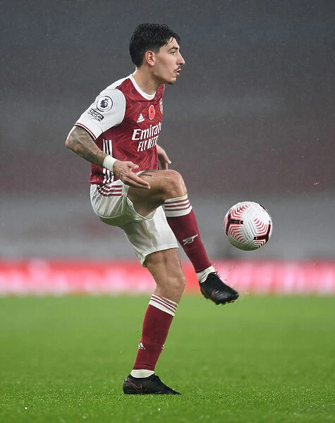 Arsenal's Bellerin in Action against Aston Villa in the Premier League (2020-21)
