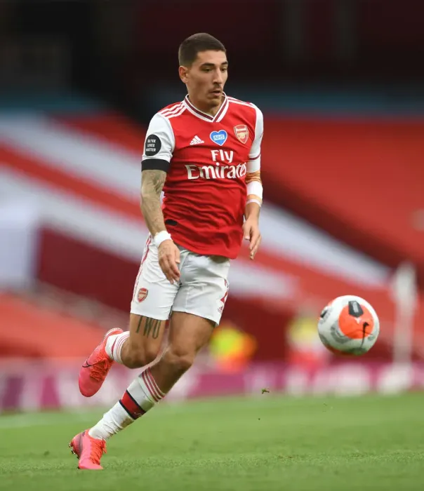 Framed Print : Arsenal's Bellerin in Action against Norwich City (Premier League 2019-20) Framed Print : Arsenal's Bellerin in Action against Norwich City (Premier League 2019-20)