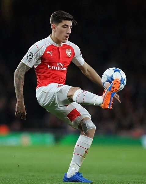 Arsenal's Bellerin Faces Off Against Olympiacos in 2015 Champions League Showdown