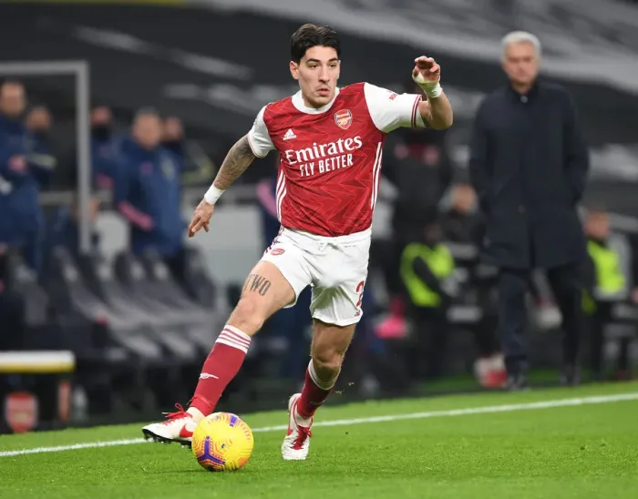 Framed Print : Arsenal's Bellerin Faces Off Against Tottenham in 2020-21 Premier League Clash