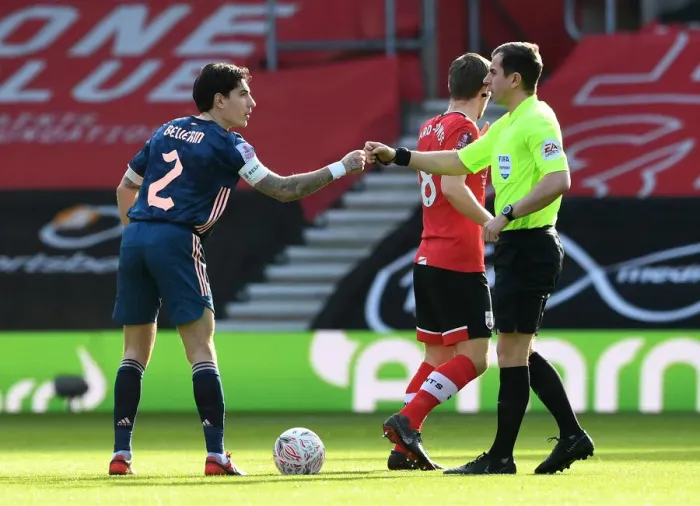 Framed Print : Arsenal's Bellerin Fists Ref before Empty Southampton FA Cup Match