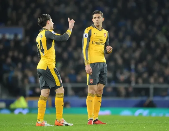 Framed Print : Arsenal's Bellerin and Gabriel Face Off Against Everton in Premier League Clash (2016-17) Framed Print : Arsenal's Bellerin and Gabriel Face Off Against Everton in Premier League Clash (2016-17)