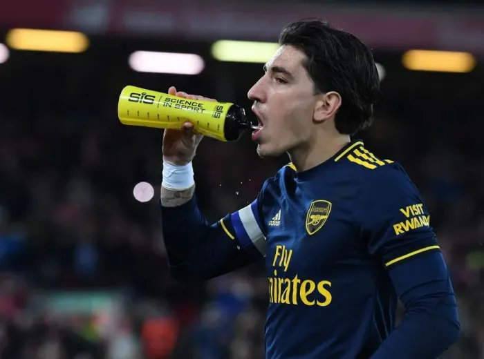 Framed Print : Arsenal's Bellerin Gears Up for Carabao Cup Showdown at Anfield Against Liverpool Framed Print : Arsenal's Bellerin Gears Up for Carabao Cup Showdown at Anfield Against Liverpool