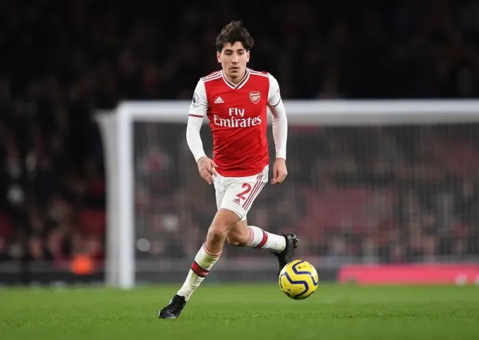Framed Print : Arsenal's Bellerin Takes on Brighton in Premier League Battle (December 2019)