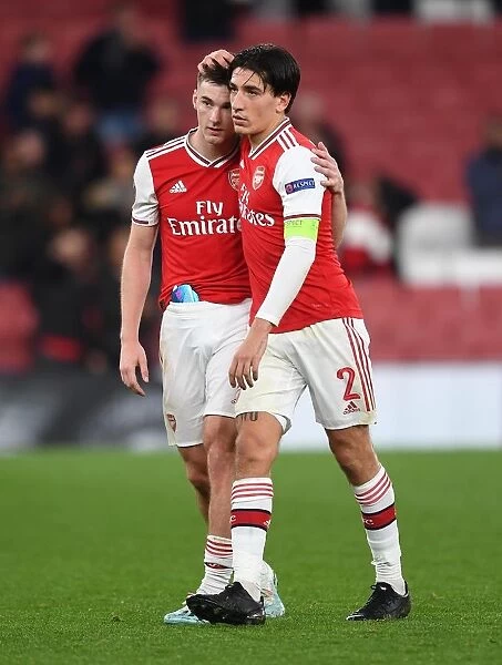 Arsenal's Bellerin and Tierney Celebrate Europa League Victory over Standard Liege