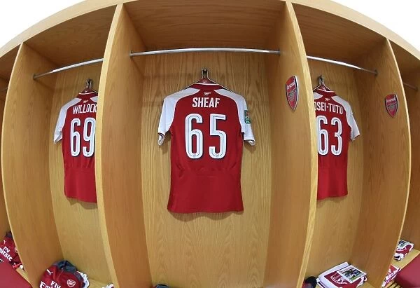 Arsenal's Ben Sheaf: A Moment of Focus in the Changing Room Before the Carabao Cup Match against Norwich City