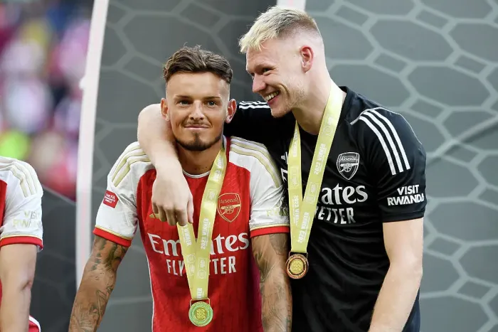 Framed Print : Arsenal's Ben White and Aaron Ramsdale Celebrate Penalty Shootout Victory in Community Shield Final (2023-24): Overcoming Manchester City at Wembley