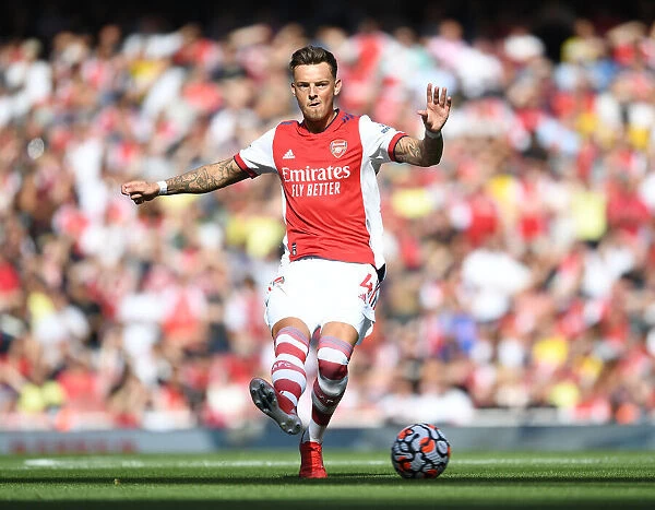 Arsenal's Ben White in Action: Arsenal vs. Norwich City (2021-22)