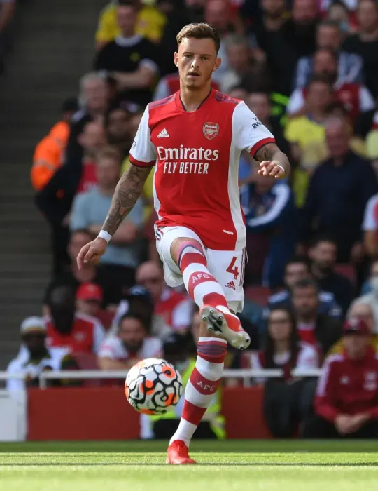 Framed Print : Arsenal's Ben White in Action: Arsenal vs. Norwich City (2021-22 Premier League)