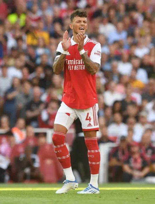 Framed Print : Arsenal's Ben White in Action: Arsenal vs. Fulham, 2022-23 Premier League
