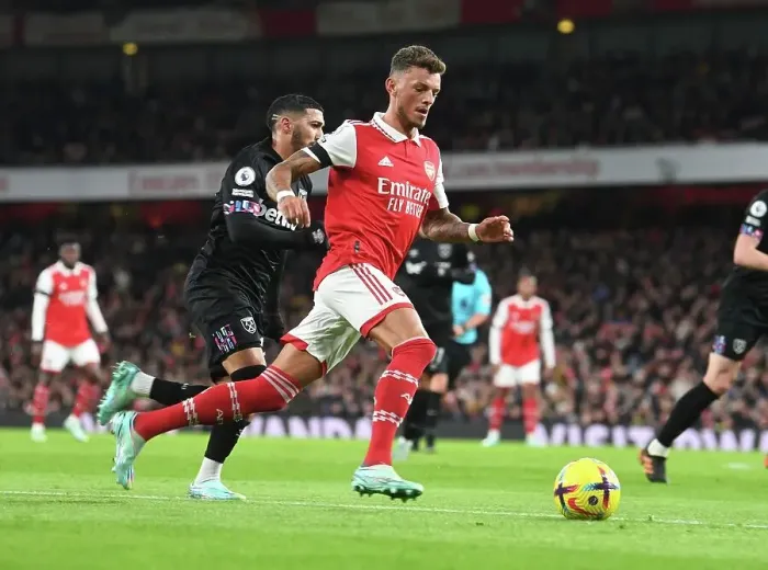 Framed Print : Arsenal's Ben White in Action: Arsenal vs. West Ham, Premier League 2022-23 at Emirates Stadium Framed Print : Arsenal's Ben White in Action: Arsenal vs. West Ham, Premier League 2022-23 at Emirates Stadium