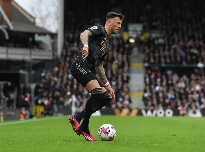 Framed Print : Arsenal's Ben White in Action: Fulham vs Arsenal (2022-23) Framed Print : Arsenal's Ben White in Action: Fulham vs Arsenal (2022-23)