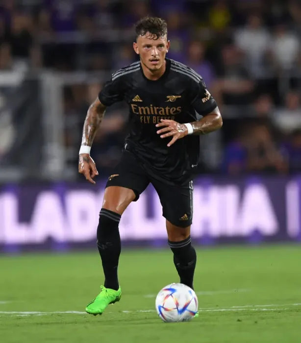 Framed Print : Arsenal's Ben White in Action: Orlando Pre-Season Friendly 2022-23 Framed Print : Arsenal's Ben White in Action: Orlando Pre-Season Friendly 2022-23