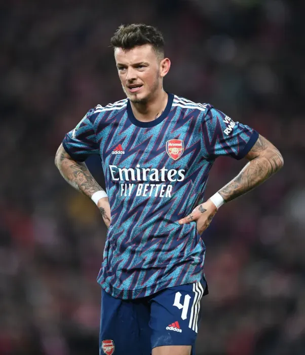 Framed Print : Arsenal's Ben White Faces Liverpool in Carabao Cup Semi-Final Showdown