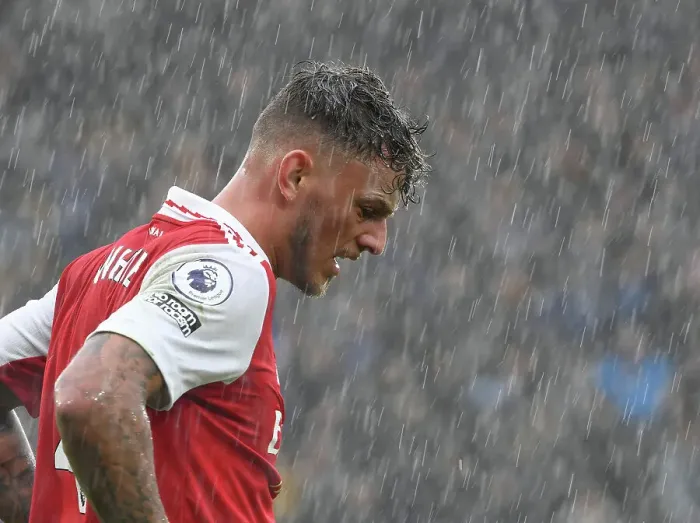 Framed Print : Arsenal's Ben White Faces Off Against Chelsea in Intense Premier League Showdown (2022-23) Framed Print : Arsenal's Ben White Faces Off Against Chelsea in Intense Premier League Showdown (2022-23)