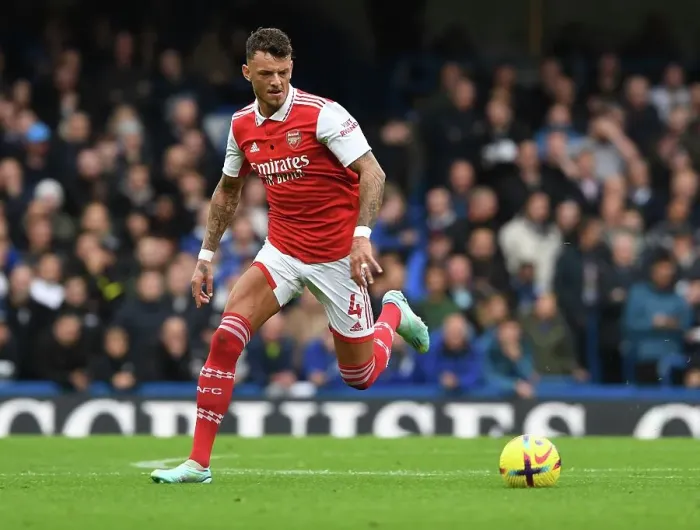 Framed Print : Arsenal's Ben White Faces Off Against Chelsea in Intense Premier League Showdown (2022-23)