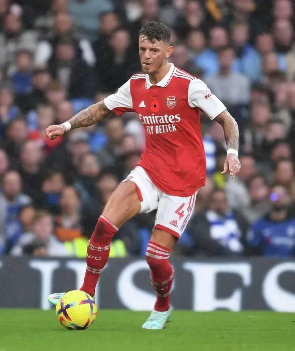 Framed Print : Arsenal's Ben White Faces Off Against Chelsea in Premier League Showdown (2022-23) Framed Print : Arsenal's Ben White Faces Off Against Chelsea in Premier League Showdown (2022-23)