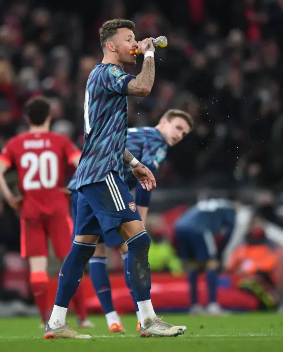 Framed Print : Arsenal's Ben White Faces Off Against Liverpool in Carabao Cup Semi-Final Showdown