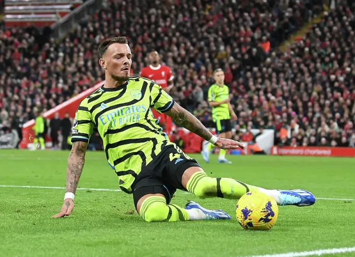 Framed Print : Arsenal's Ben White Faces Off Against Liverpool in Intense Premier League Showdown (2023-24)