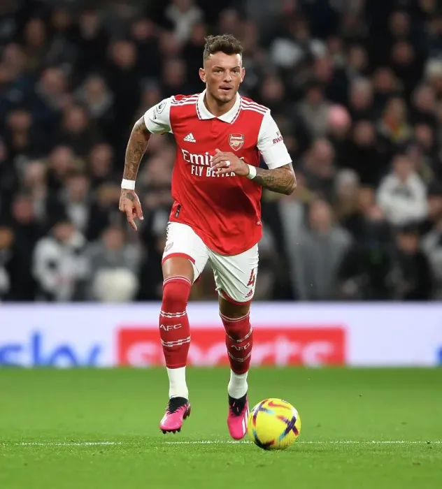 Framed Print : Arsenal's Ben White Faces Off Against Tottenham Hotspur in Intense Premier League Showdown