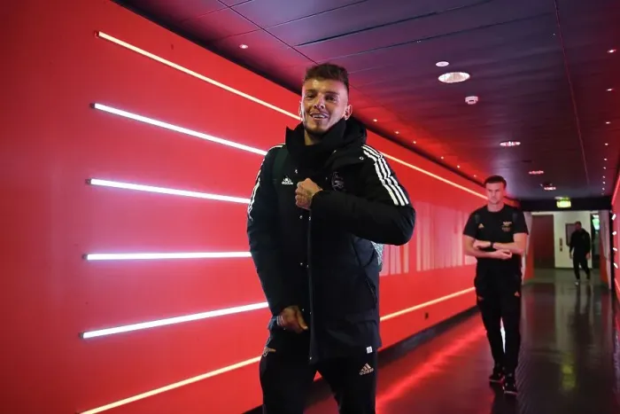 Framed Print : Arsenal's Ben White Geared Up for Arsenal vs. Newcastle United Clash in Premier League (January 2023)