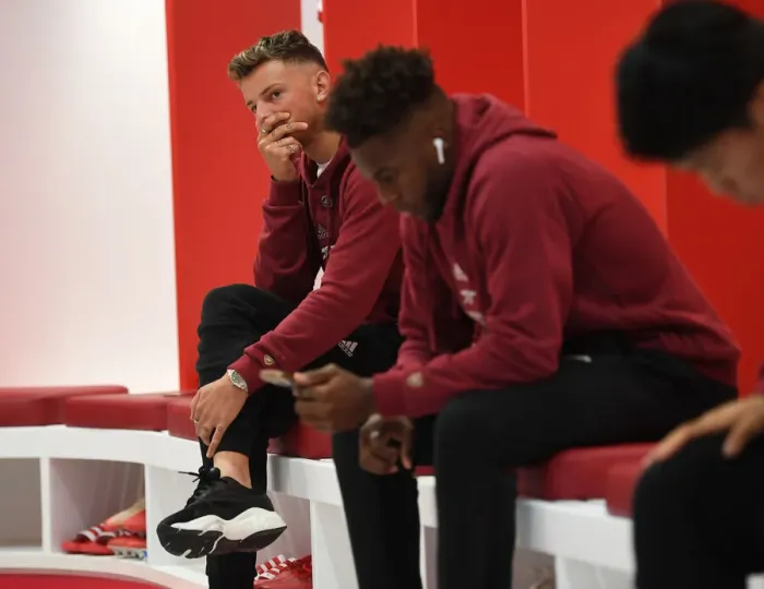 Framed Print : Arsenal's Ben White Gears Up for Arsenal v Aston Villa Clash in Premier League