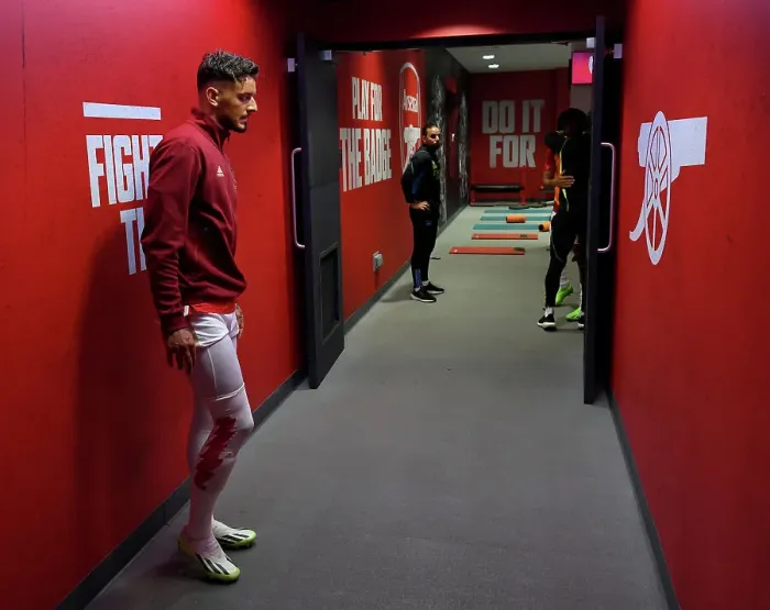 Framed Print : Arsenal's Ben White Gears Up for Arsenal v Tottenham Clash (2023-24) Framed Print : Arsenal's Ben White Gears Up for Arsenal v Tottenham Clash (2023-24)